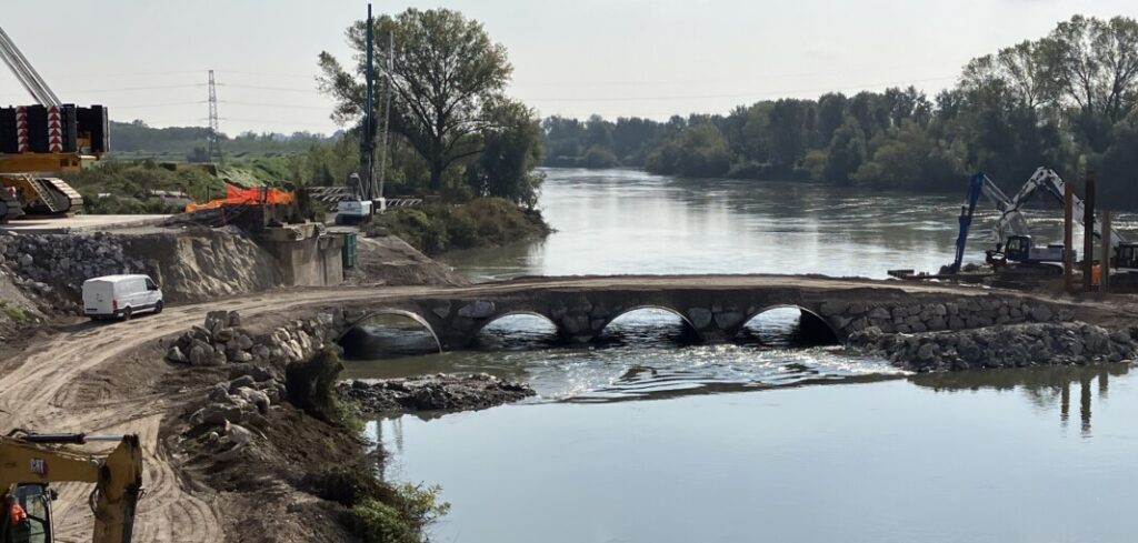 Un guado nell’Oglio per costruire il nuovo ponte